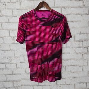 The Nike Tee printed athletic tee